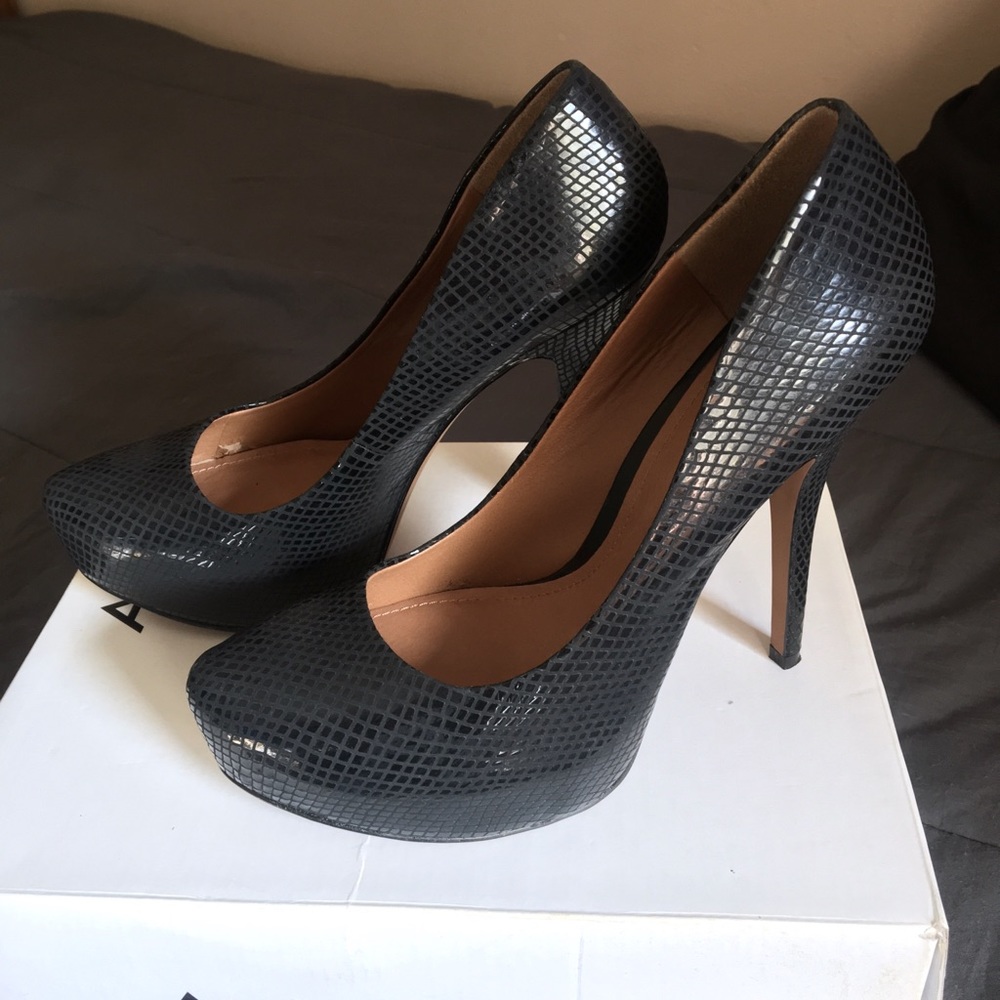 Aldo Kemler black high heel shoes